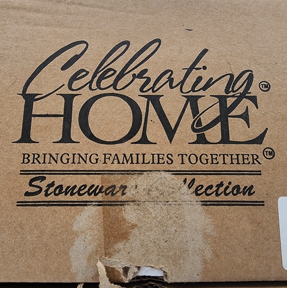 Celebrate home dish and spreaders stoneware - Picture 2 of 3